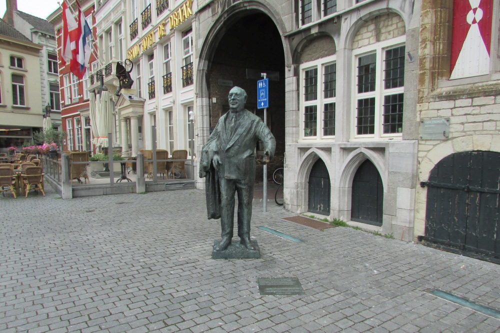 Monument Anton van Duinkerken