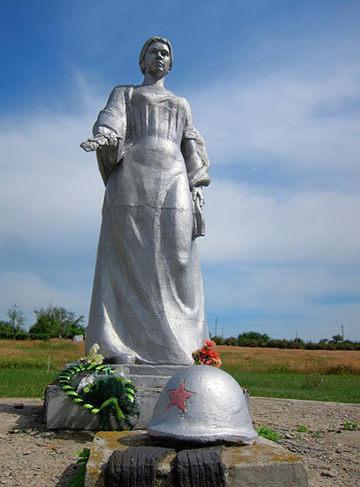 War Memorial Kolarivka