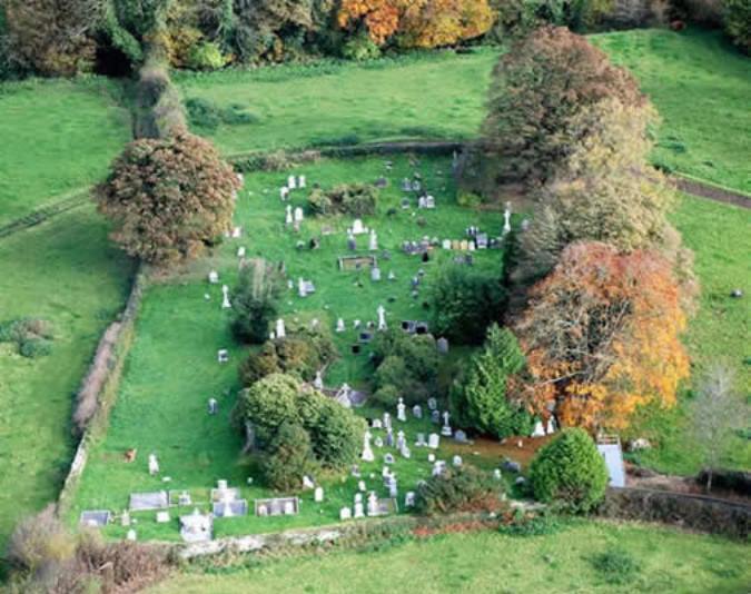 Oorlogsgraf van het Gemenebest Glenkeen Old Graveyard