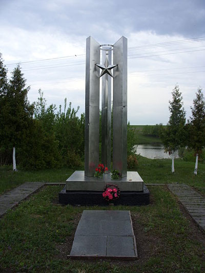 Mass Grave Soviet Soldiers Novoivanivka