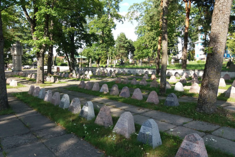 Sovjet Oorlogsbegraafplaats Panevezys