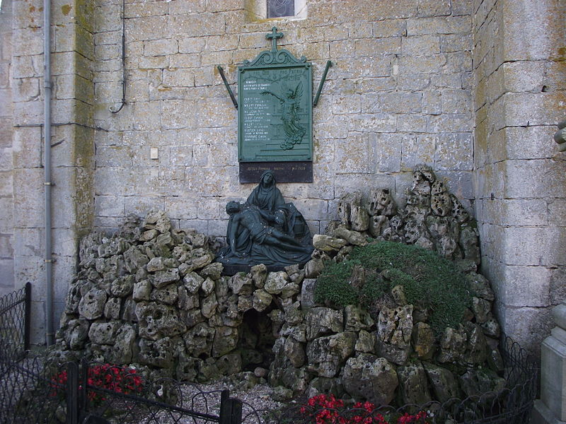 War Memorial Bagneux