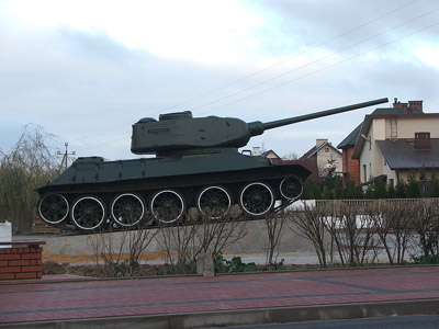 Bevrijdingsmonument (T-34/85 Tank) Wisniew