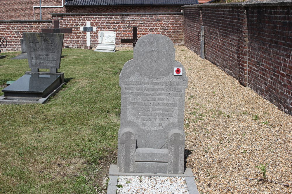 Belgian Graves Veterans Vliermaalroot Churchyard