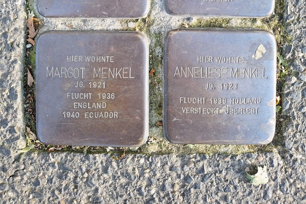 Stolpersteine Rheinallee 44 #4