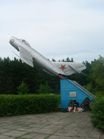 Monument Russische Vliegeniers Biaroza
