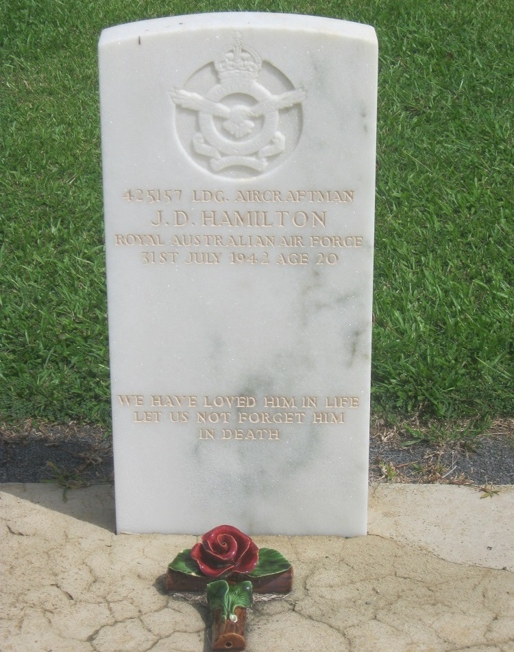 Commonwealth War Grave Gordonvale Cemetery