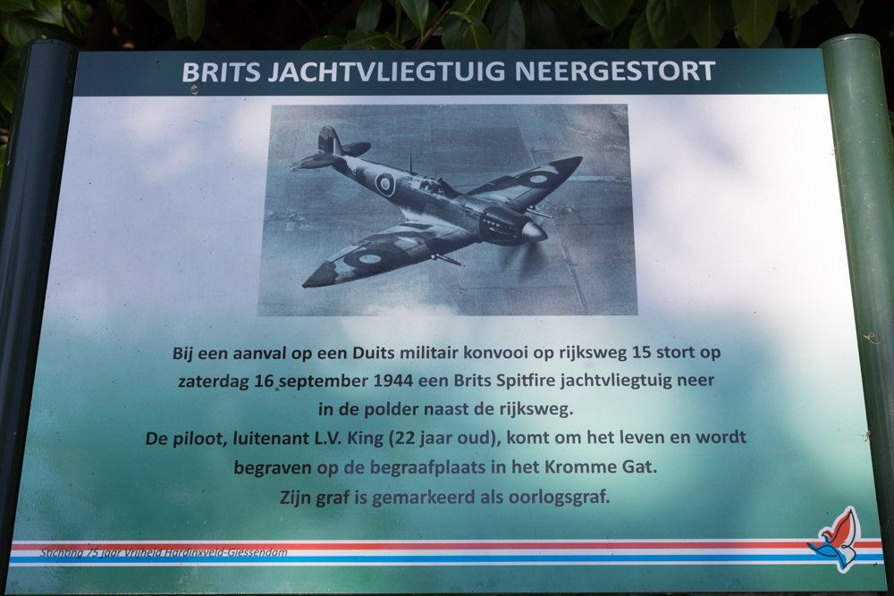 Information sign no. 4 Second World War in Hardinxveld-Giessendam