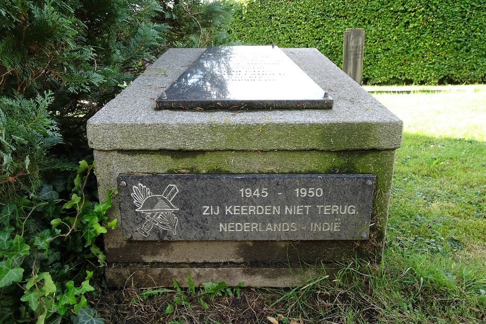 Dutch Indies Monument Hendrik Ido Ambacht #2