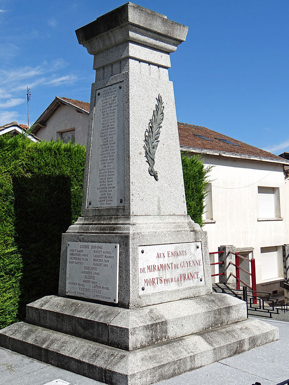 War Memorial Miramont-de-Guyenne