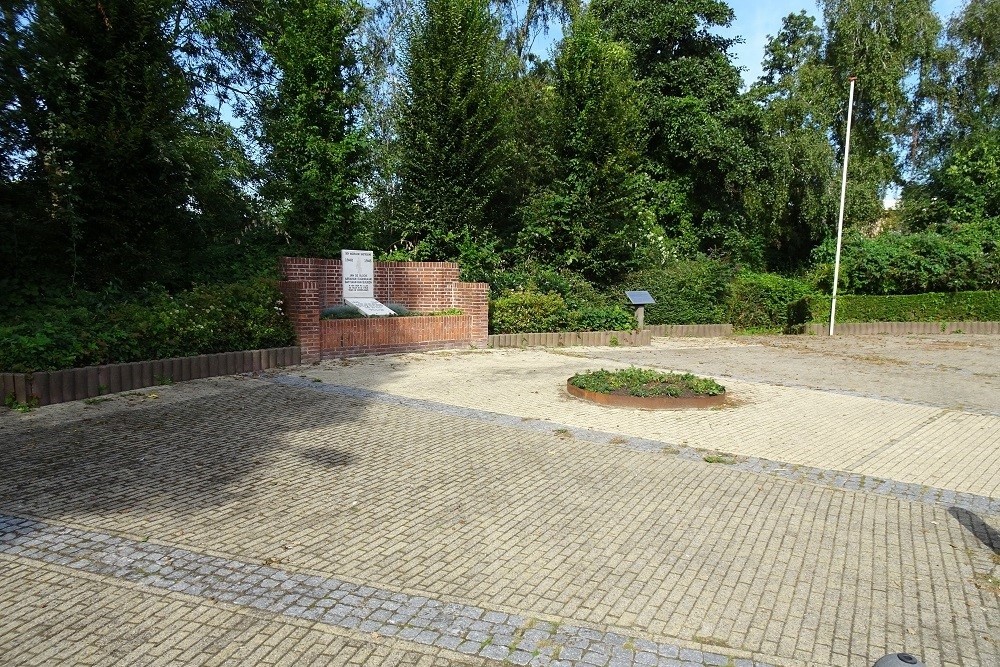 War Memorial Maasland #2