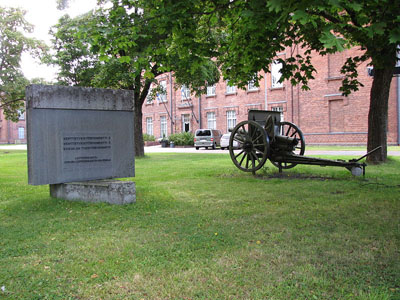 Fins Artillerie Monument