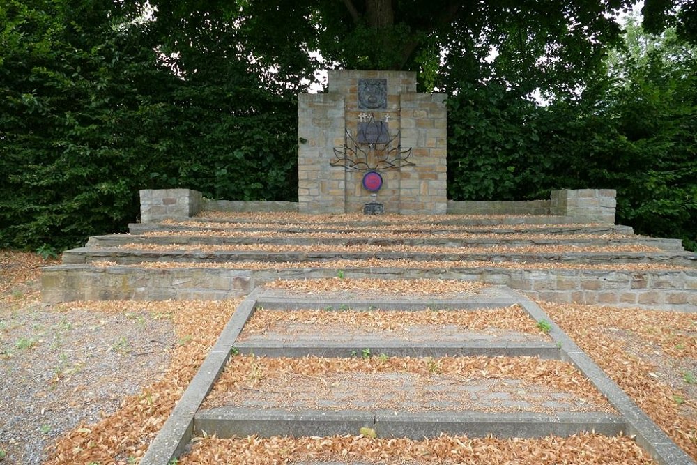 Monument Gesneuvelde Grenadiers - Eben-Emael