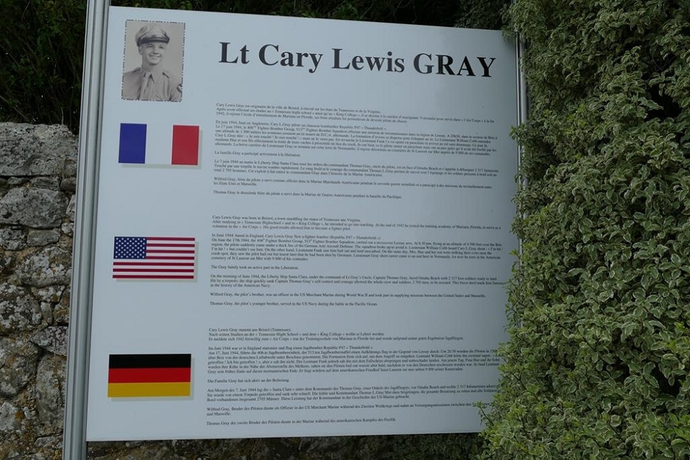 Memorial 2nd Lt Cary Lewis Gray