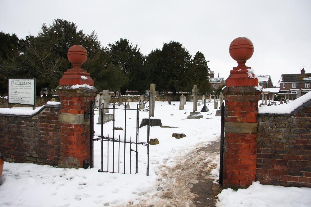 Commonwealth War Graves Edenbridge Cemetery