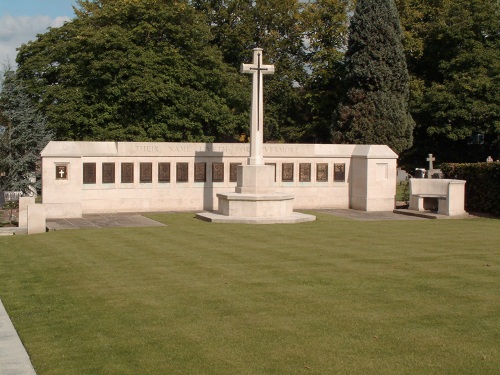 Commonwealth War Graves Epsom Cemetery