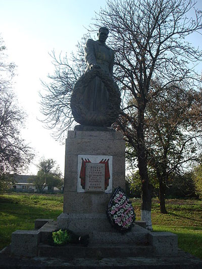 Mass Grave Soviet Soldiers Velyki Krynky