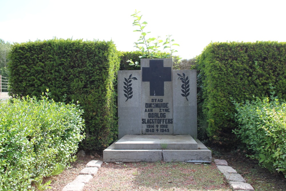 War Memorial Cemetery Diksmuide				