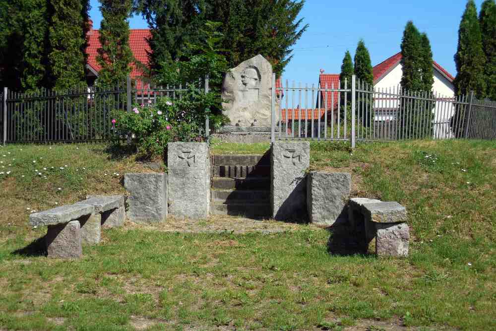 War Memorial Winniki