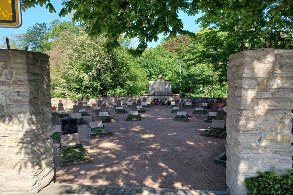 Soviet War Cemetery Friedensstraße #1