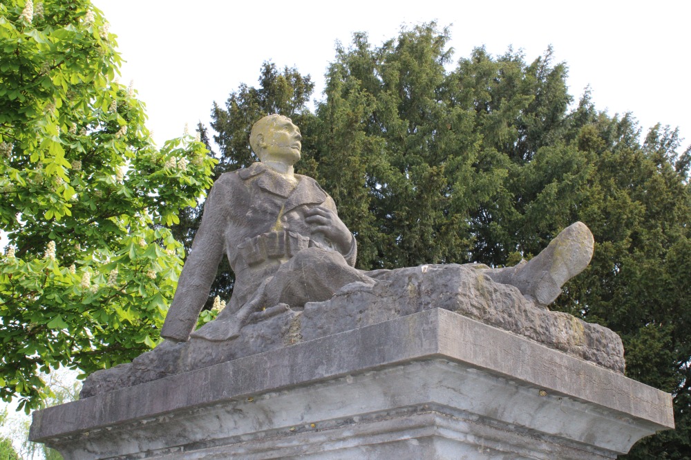 War Memorial Audregnies #3