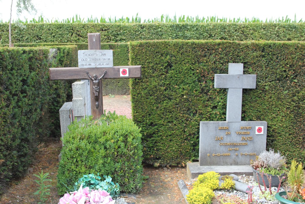 Belgian Graves Veterans Vliermaalroot Cemetery