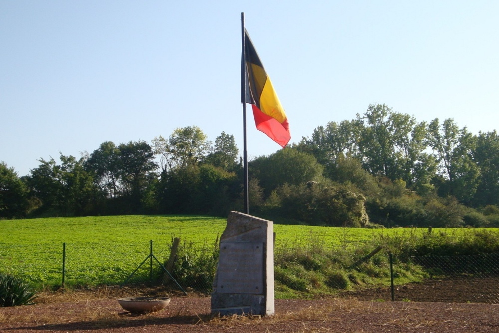 Monument Burgerslachtoffers Eben-Emael