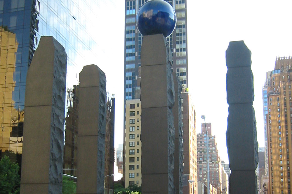 Memorial Raoul Wallenberg New York City