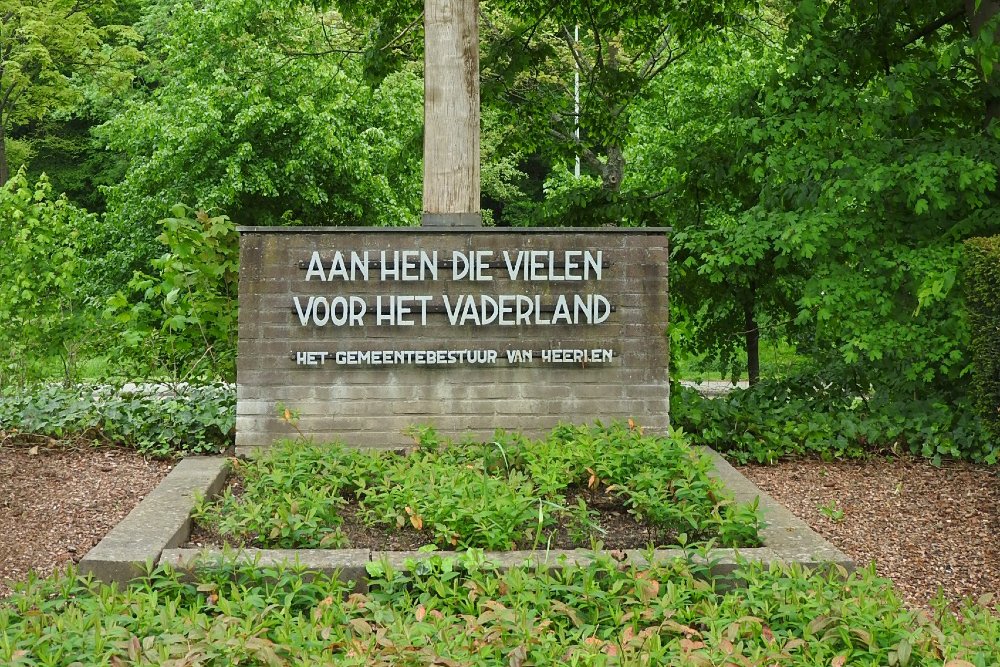 Oorlogsmonument Algemene Begraafplaats Heerlen