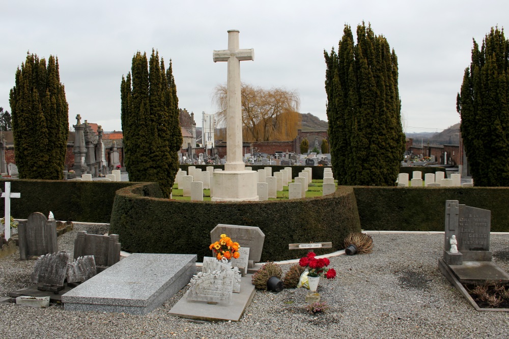Commonwealth War Graves Calonne