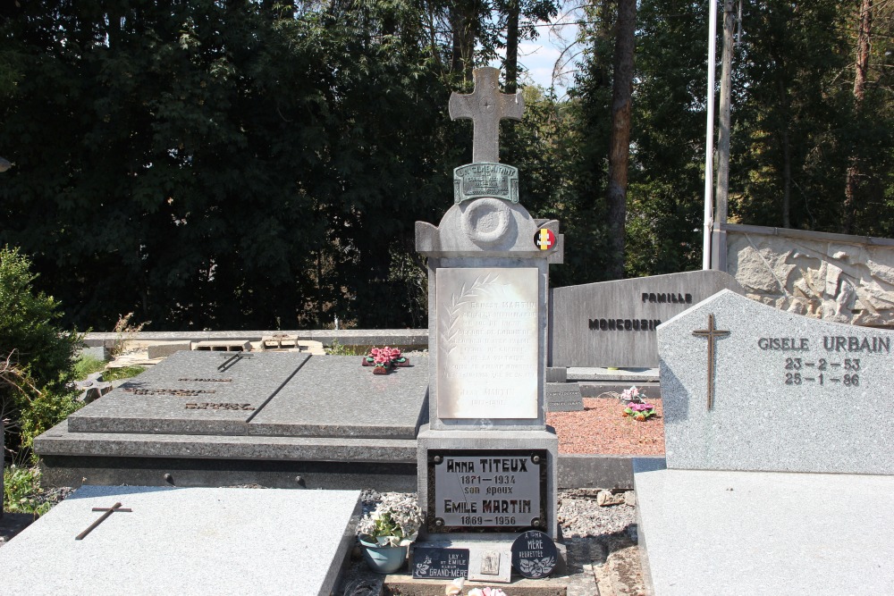 Belgische Oorlogsgraven Saint-Hubert	
