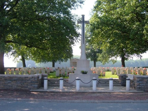 Commonwealth War Cemetery Cagnicourt