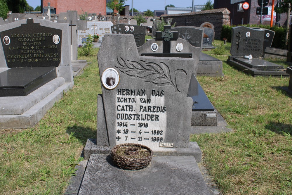 Belgian Graves Veterans Beek
