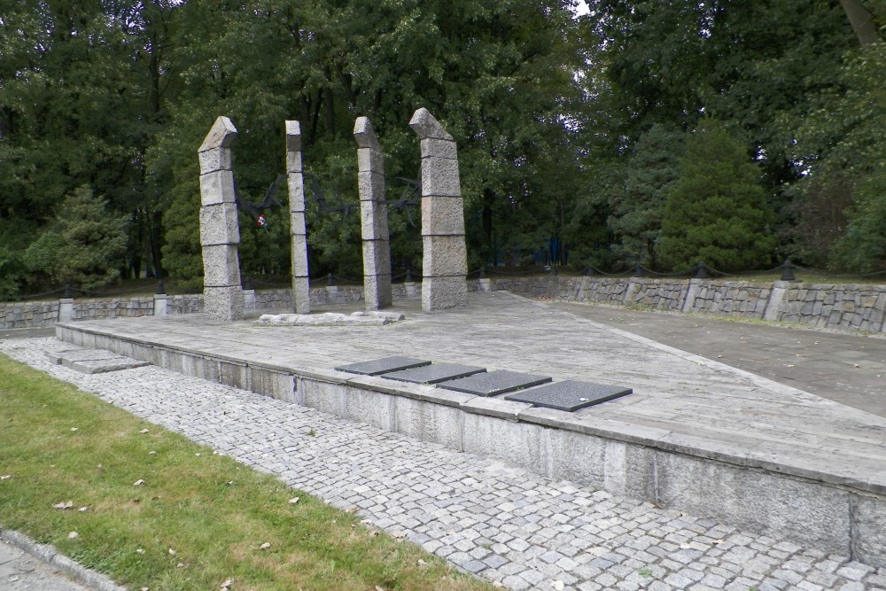 Monument Concentratiekamp Auschwitz III (Monowitz)