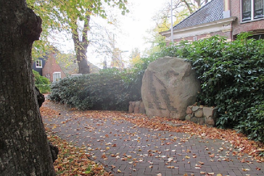 War Memorial Gieten #5