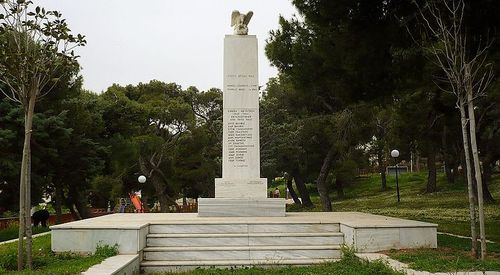 War Memorial Pentili