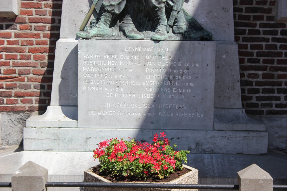 Oorlogsmonument Kluizen #3