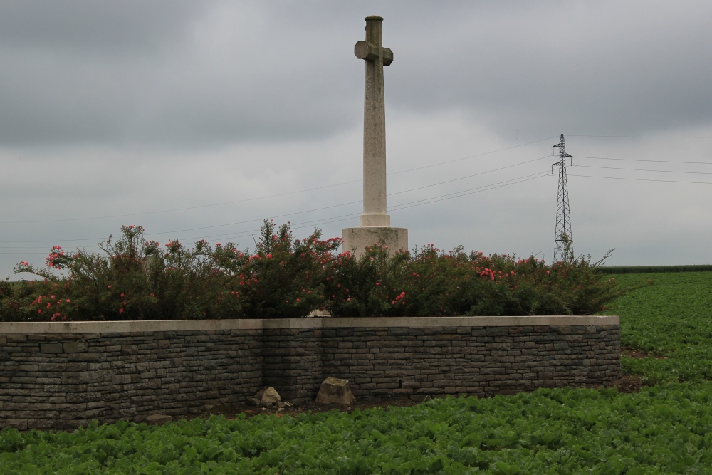 Commonwealth War Cemetery Houdain Lane #1
