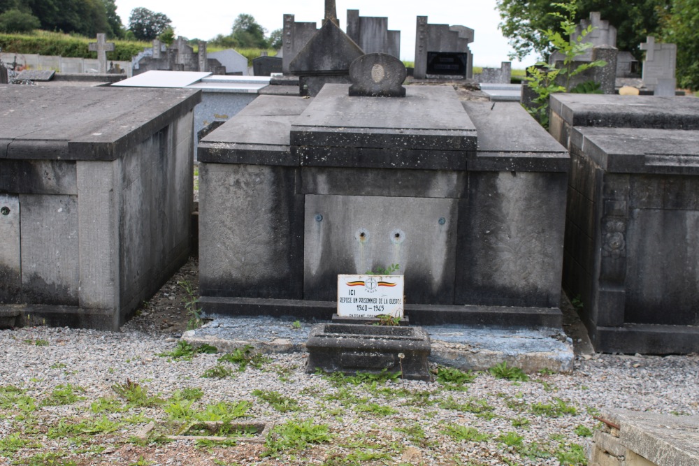 Belgian Graves Veterans Aiseau Centre #5