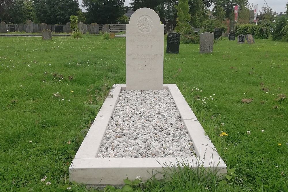 Nederlandse Oorlogsgraven Gemeentelijke Begraafplaats Dinteloord
