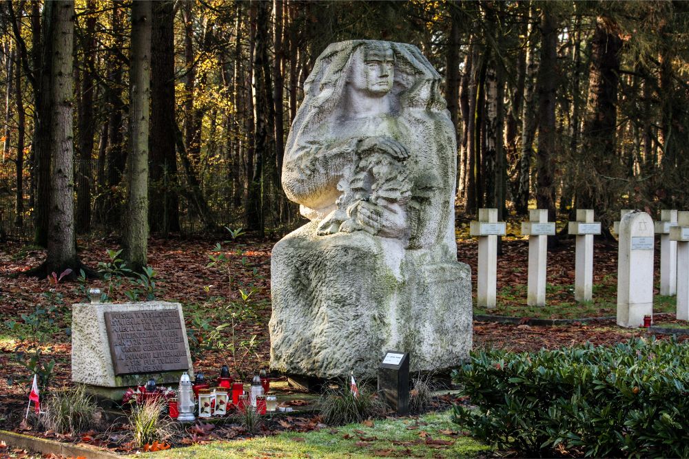 Pools Monument Poolse Begraafplaats Lommel
