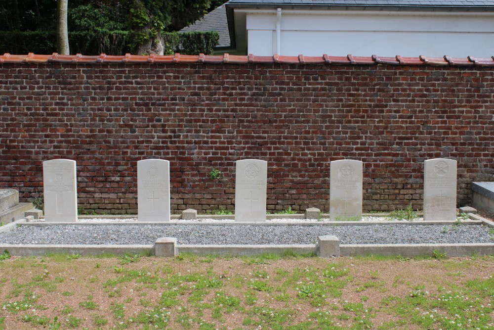 Oorlogsgraven van het Gemenebest Quvy-le-Petit #1