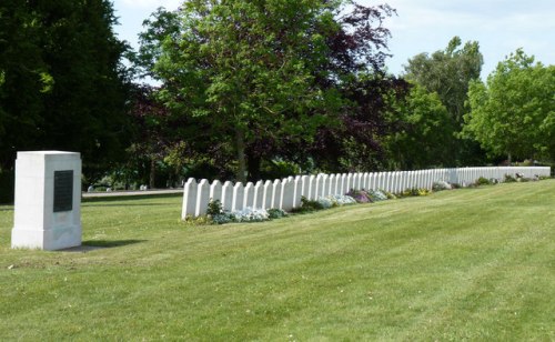 Graves Victims Air-raids Haycombe Cemetery