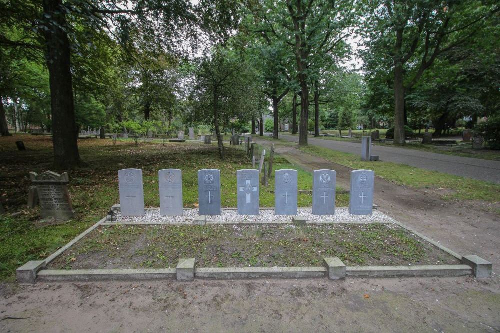 Commonwealth War Graves Amersfoort Cemetery Soesterweg