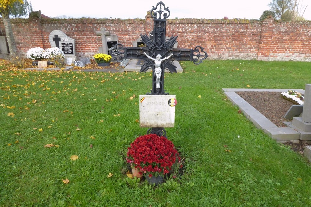 Belgische Oorlogsgraven Desselgem Ooigemstraat #2