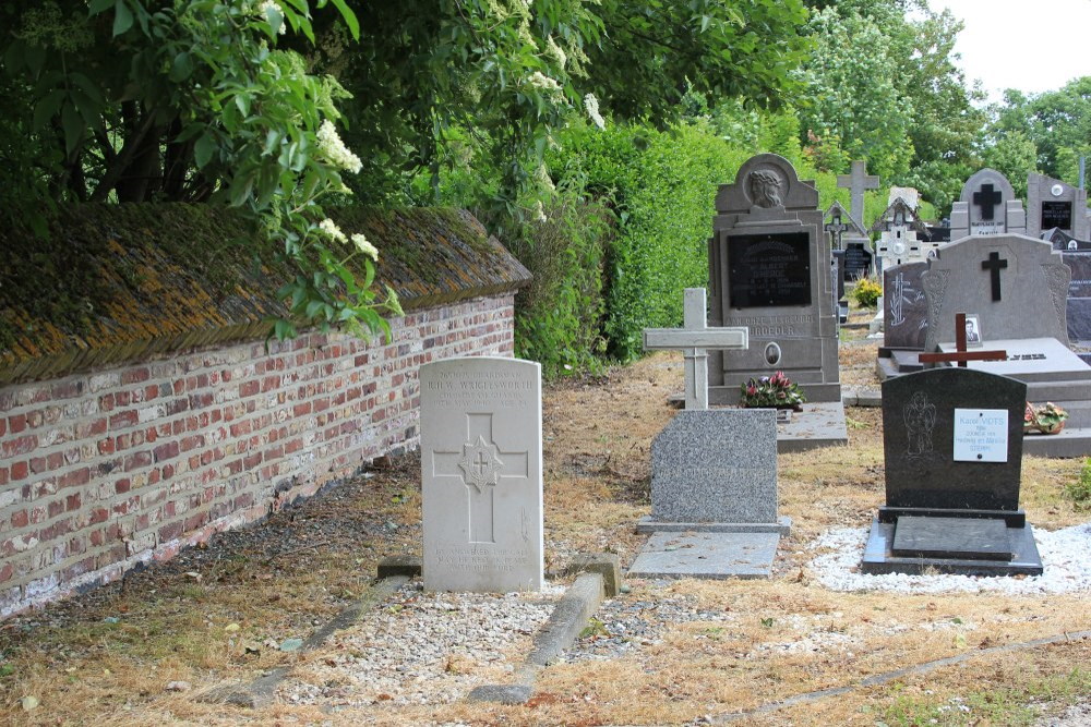 Commonwealth War Grave Voorde