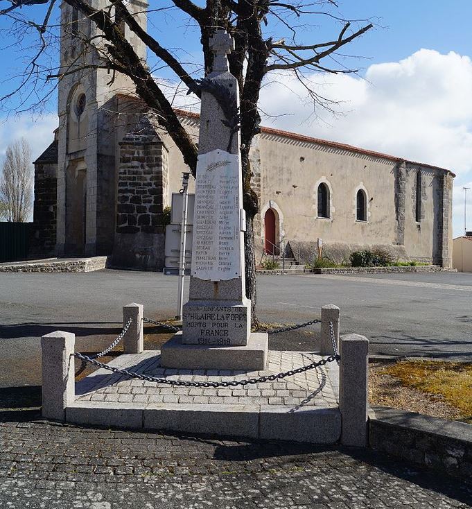 War Memorial Saint-Hilaire-la-Fort
