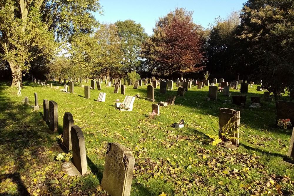 Oorlogsgraven van het Gemenebest Alford Cemetery