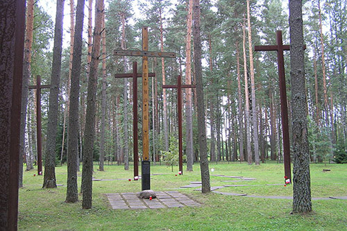 Poolse Oorlogsbegraafplaats Mednoye