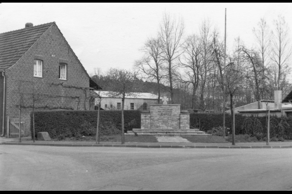 Monument Birgelen #3